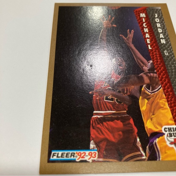 1992-93 Michael Jordan Fleer Basketball Card #32 Guard Chicago Bulls - Picture 12 of 12